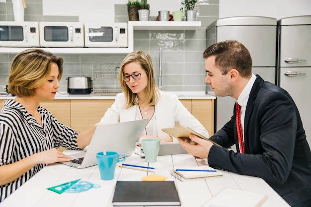 How Pay Per Lead Agency Helps Law Firms Grow