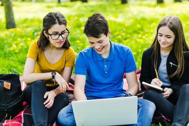 Lead Generation for Schools Drive Student Enrollment Effectively