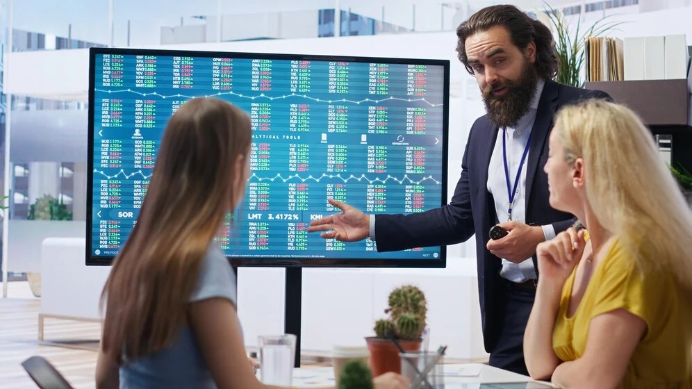 2. Real-Time Dynamic Lead Scoring with Predictive Analytics